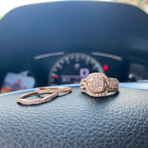 Rose Gold • Engagement Ring • Everyday Ring - Picture 2 of 7
